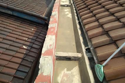 perbaikan kebocoran talang dak beton rumah jakarta timur